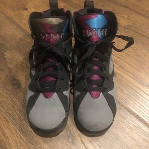Jordan Bordeaux 7’s size 6 youth (8 women’s)